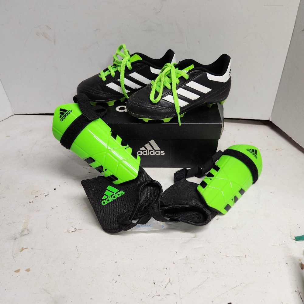Goletto VI FG J Soccer Spikes and Shinguards